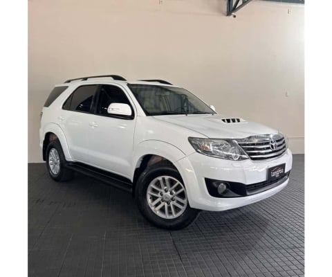 Toyota Hilux sw4 2014 3.0 srv 4x4 7 lugares 16v turbo intercooler diesel 4p automático