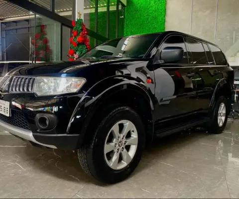 Mitsubishi pajero dakar d 2013