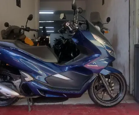 HONDA PCX 150 CBS EM OTIMO ESTADO DE  COM APENAS 19.000KM