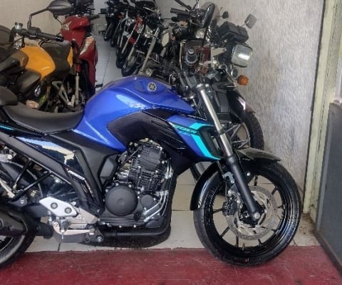 YAMAHA FZ 25 250 FAZER ABS FLEX COM APENAS 5.600KM