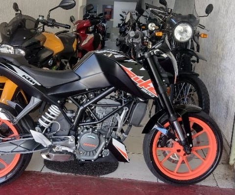  KTM DUKE 200 ABSIMPECAVEL COM APENAS 16.000KM A TODA PROVA