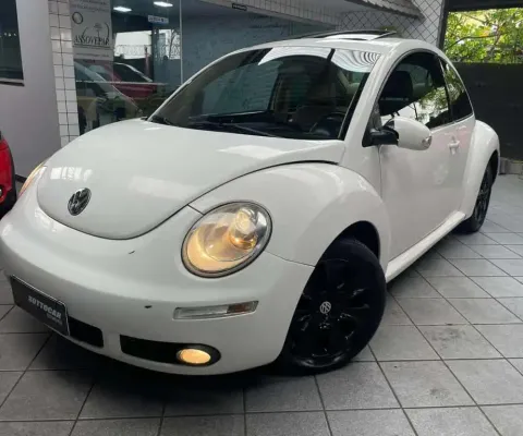 VOLKSWAGEN BEETLE 2010