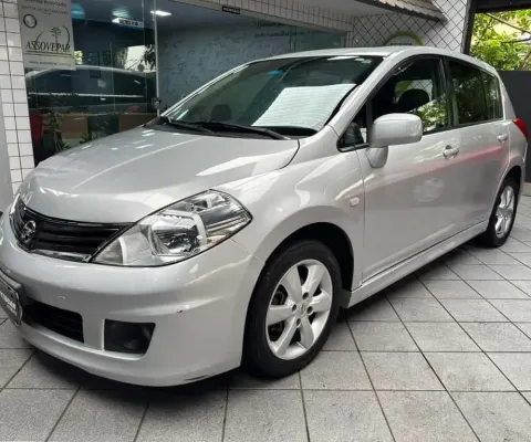 Nissan tiida 18sl flex 2013