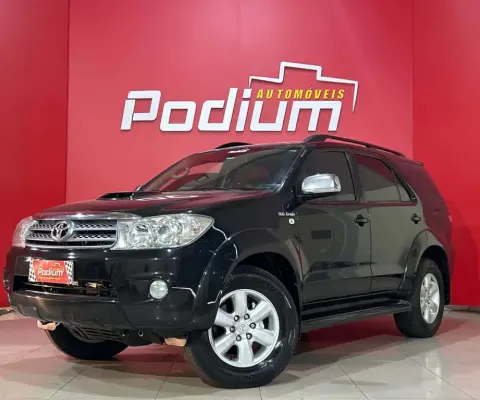 TOYOTA HILUX SW4 SW4 SRV D4-D 4x4 3.0 TDI Dies. Aut