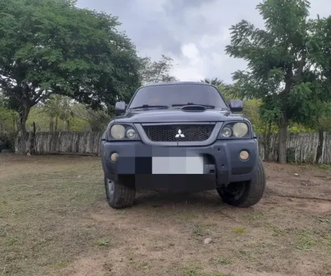 MITSUBISHI L200 OUTDOOR à venda.