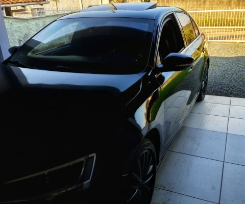 VOLKSWAGEN JETTA à venda.