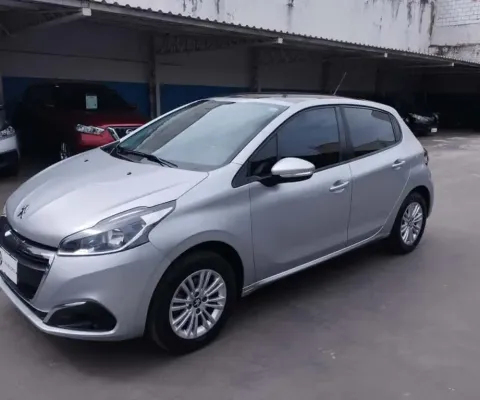 Peugeot 208 allure mt 2018