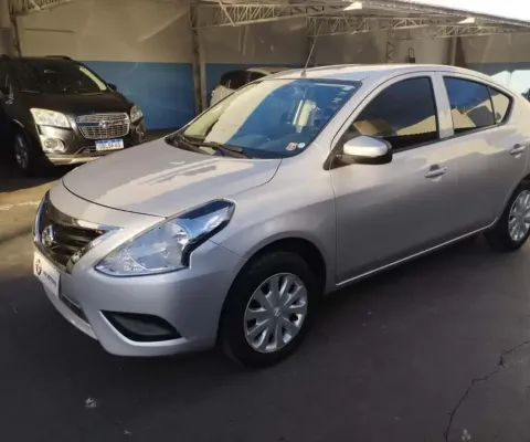 NISSAN VERSA 10 2019