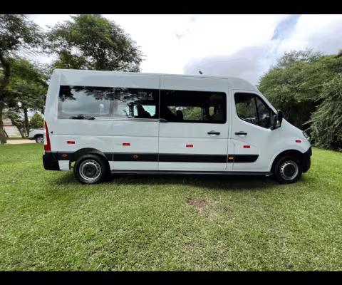 RENAULT MASTER à venda.