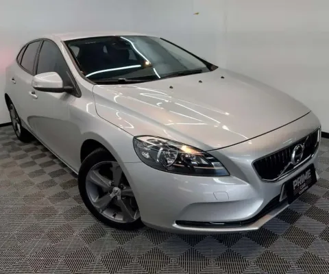 VOLVO V40 2.0 T4 KINET 2019