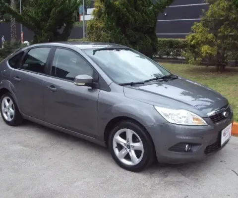 FOCUS HATCH 1.6 16V MANUAL 2012