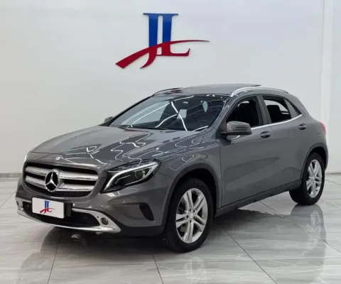 MERCEDES-BENZ GLA 250 2016