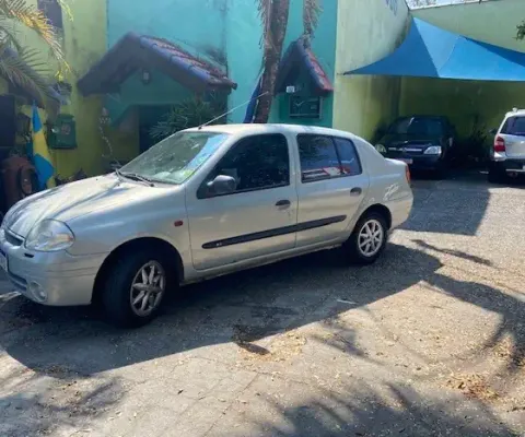 Clio sedan 2003