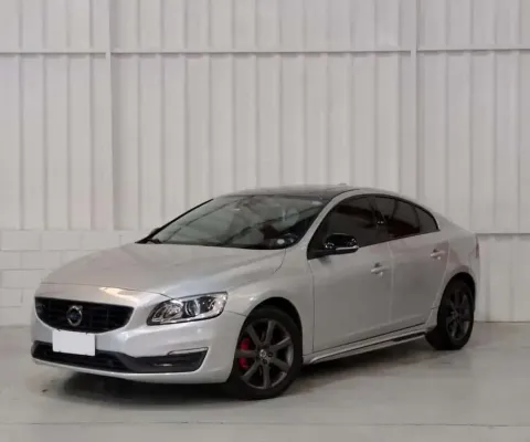 VOLVO S60 T4 MOMENTUM 2017
