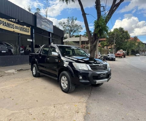 TOYOTA HILUX CD4X2 SR 2015