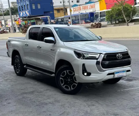 Toyota Hilux CD SRX 4X4 2.8 TDI 