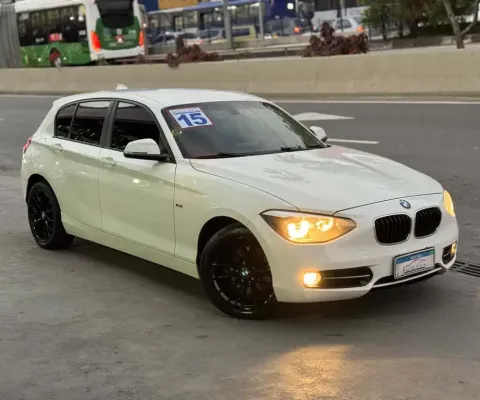 BMW 120i Flex Automático