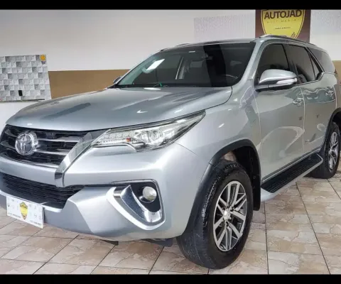 TOYOTA HILUX SW4 2.8 SRX DIAMOND 4X4 TURBO