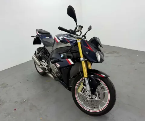 BMW S R