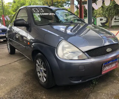 Veiculo bem inteiro pelo ano , e completo