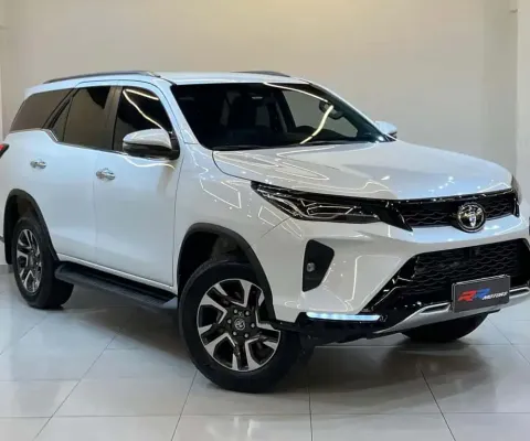 TOYOTA HILUX SWSRXA4RD 2024