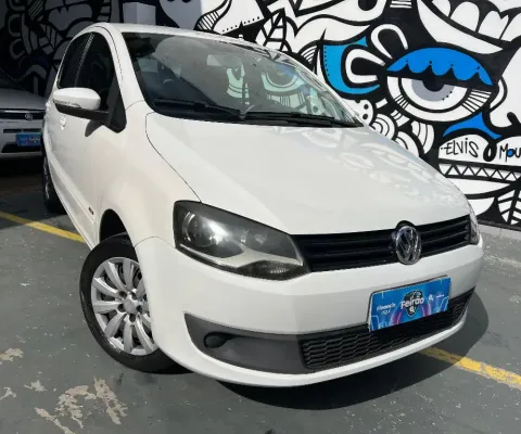 Volkswagen Fox Trend 1.0 Flex 2013 - Baixo KM - COMPLETÃO!!!