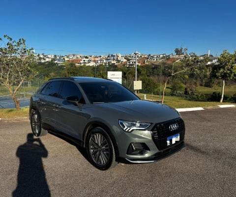 Audi Q3 Black S Line 1.4 2021 - Com teto!