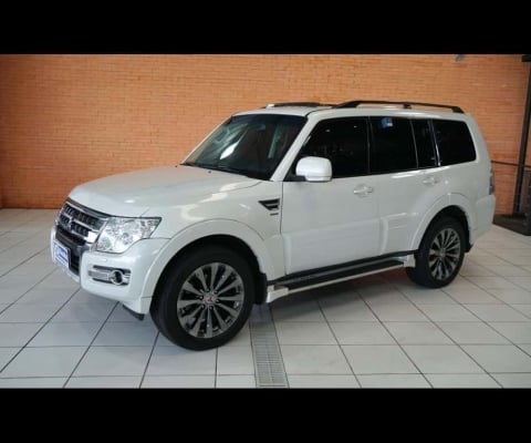 MITSUBISHI MMC PAJERO HPE 3.2 D 2015