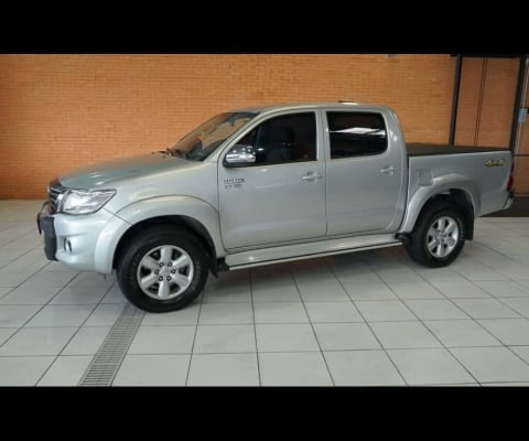 TOYOTA HILUX CD4X4 SRV 2014