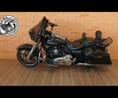 HARLEY-DAVIDSON FLHX 2014