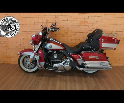 HARLEY-DAVIDSON FLHTCUI 2004