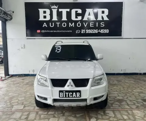 Mitsubishi Pajero tr4 2013 2.0 4x2 16v 140cv flex 4p automático