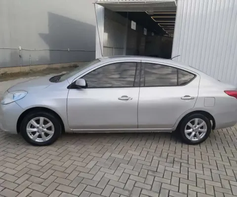 Nissan VERSA SL 1.6 16V Flex Fuel 4p Mec.