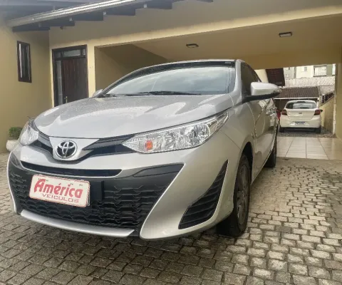 Toyota/Yaris S 1.5 Aut 2021