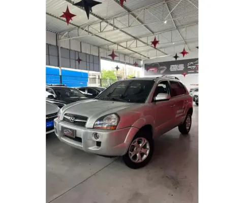 Hyundai Tucson 2016 2.0 mpfi gls base 16v 143cv 2wd flex 4p automático