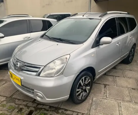 GRAND  LIVINA