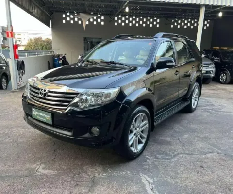 TOYOTA HILUX SW4 4X2SR 2012