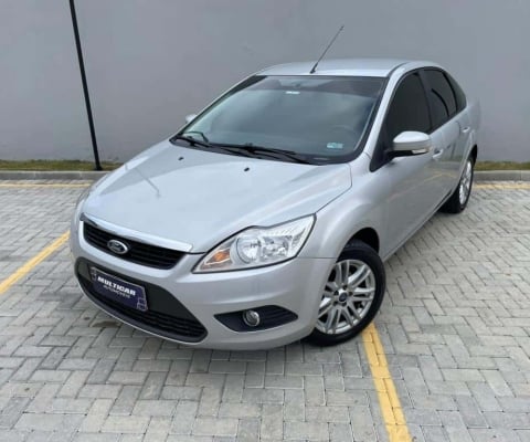 Focus Sedan 1.6/1.6 Flex 8V/16V 4p Mec.