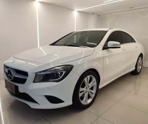MERCEDES-BENZ CLA200 2015