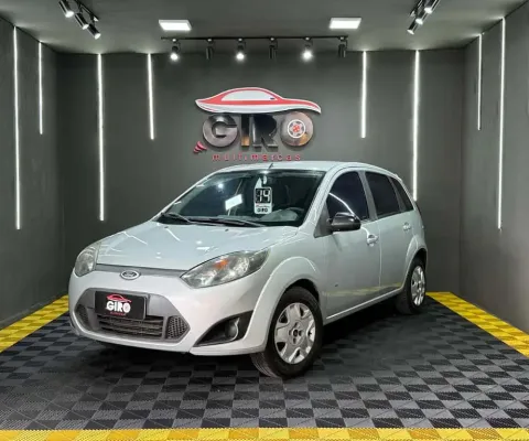 Ford Fiesta 1.0 8V Flex/Class 1.0 8V Flex 5p  - Prata - 2013/2014