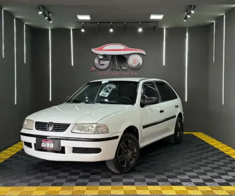 Volkswagen Gol City 1.0 Mi 8V 4p  - Branca - 2004/2004