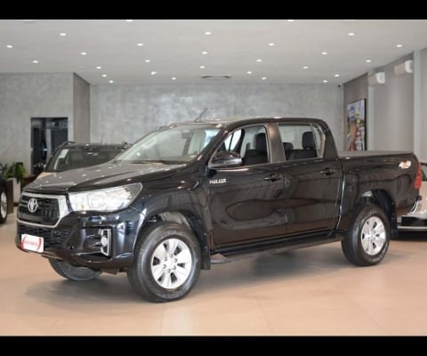 TOYOTA HILUX 2.8 SR 4X4 CD 16V DIESEL 4P AUTOMÁTICO