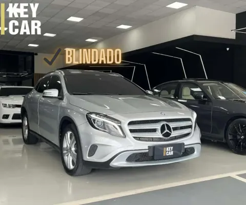 MERCEDES-BENZ GLA 200 200 Vis. Black Ed. 1.6 TB 16V  Aut.