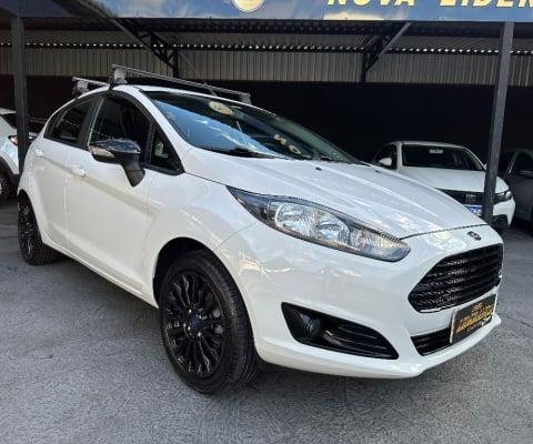 FORD FIESTA SEL STYLE 1.6 MANUAL 2017 - PERICIADO