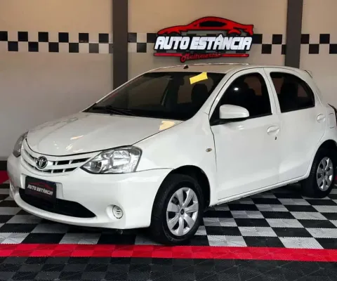 Toyota etios hb x 2016