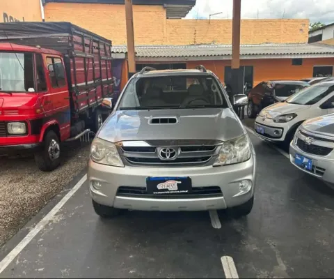 Toyota HILUX SW4 3.0 SRV 4X4 16V TURBO INTERCOOLER DIESEL 4P AUTOMÁTICO