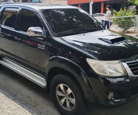 Toyota HILUX 3.0 SRV CD. 4x4 2012