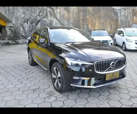 Volvo XC60 2.0 T8 PLUS AWD Híbrido  - Preta - 2022/2023
