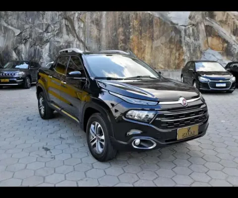 Fiat Toro VOLCANO 2.4 AT  - Preta - 2018/2019