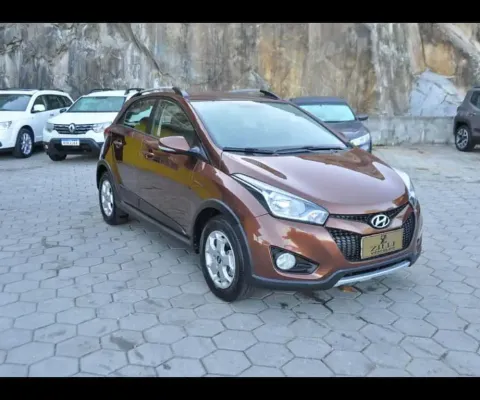 Hyundai HB20X STYLE 1.6 AT - Marrom - 2013/2014